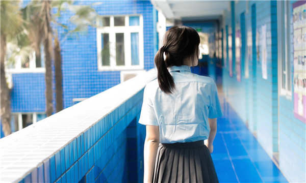 康乐如何找到一个可以帮助我生孩子的女人？